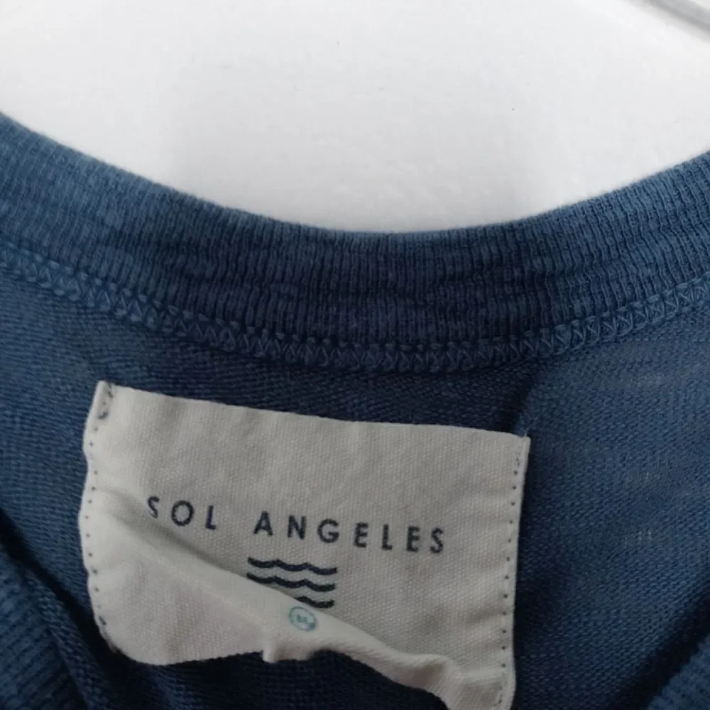 Sol Angeles navy tee size medium